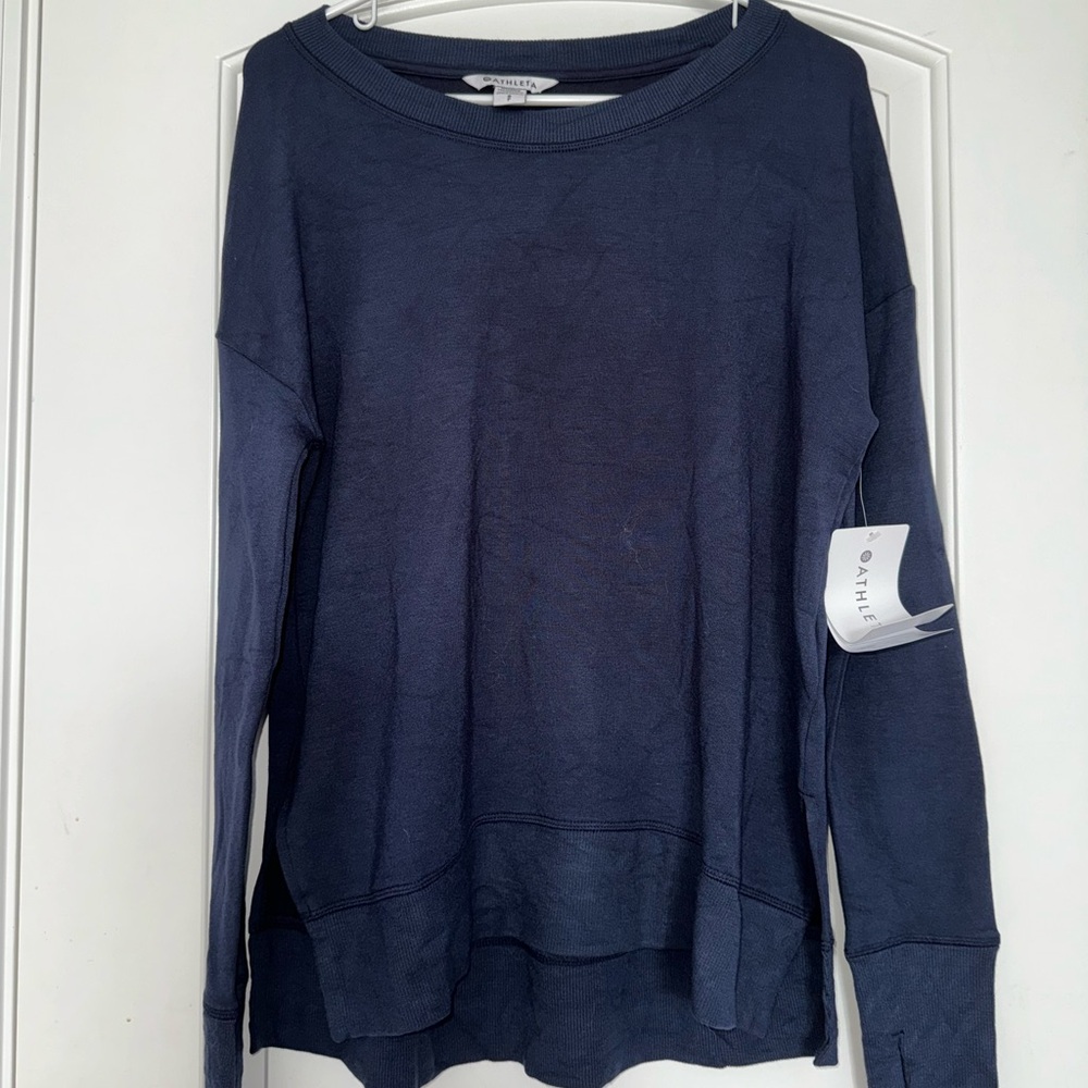 Navy blue oversized athleta top